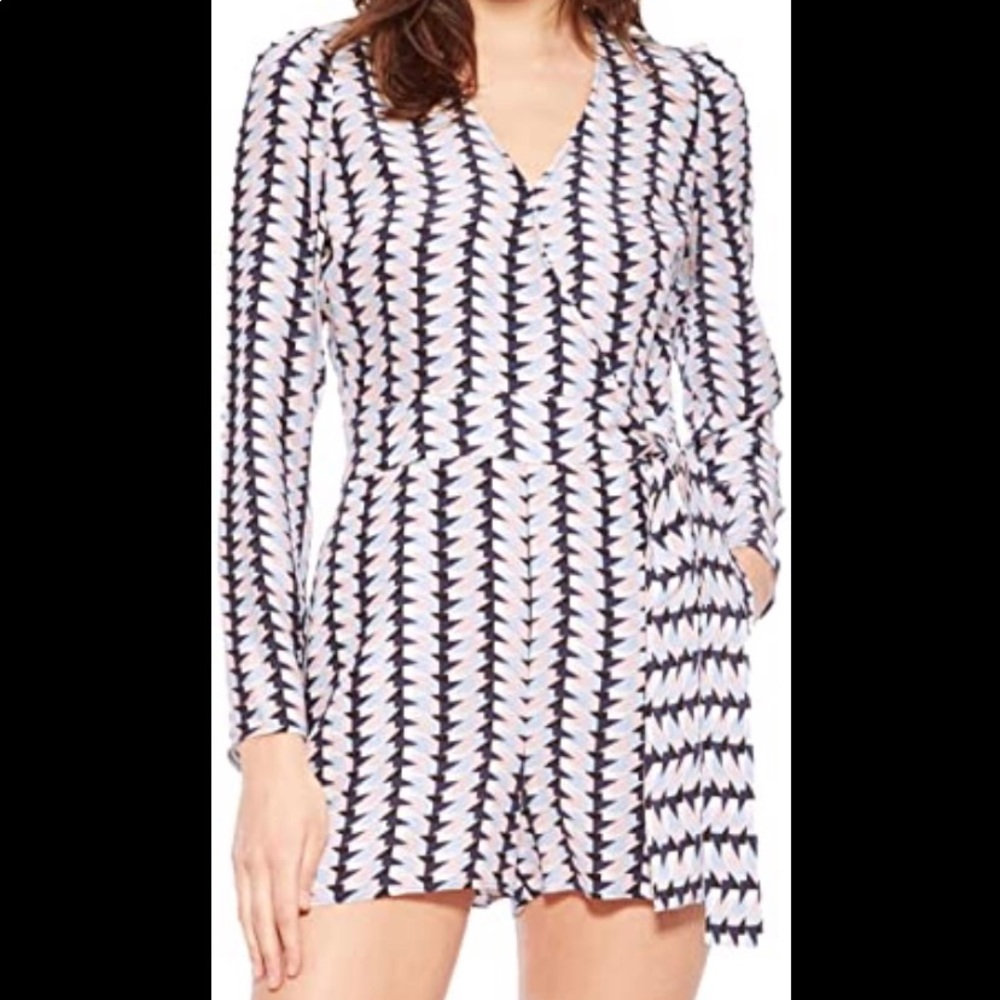 Parker multicolor size 4 silk geometric romper